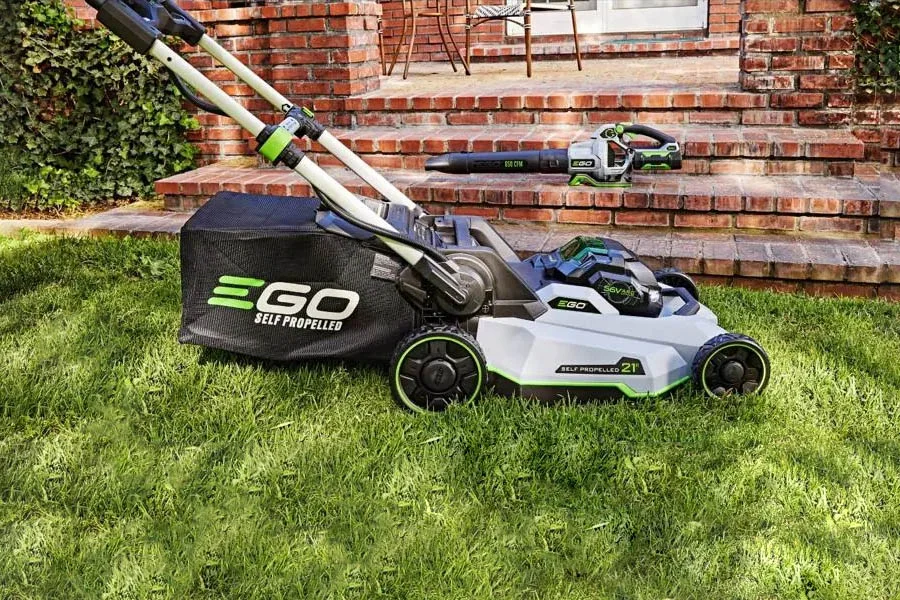 battery self propelled lawn mower